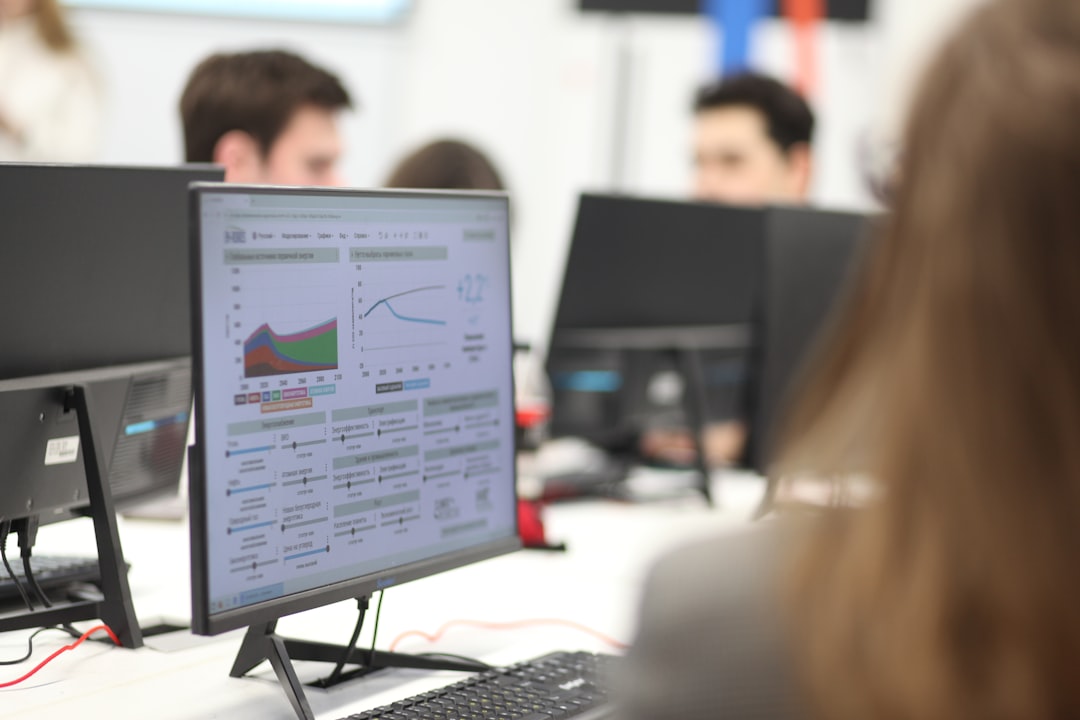 Synthetic vs Real User Monitoring: Which Is Best for Your Small Team in 2026